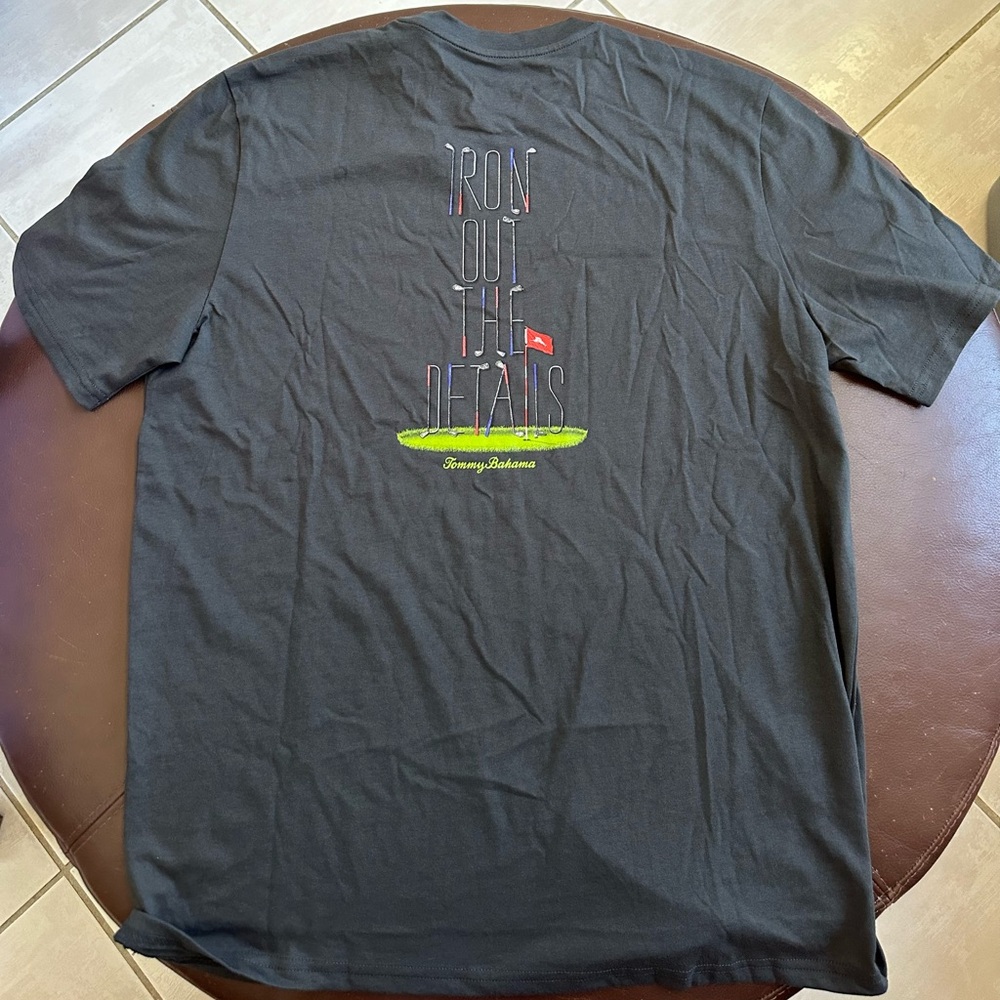 Men’s Tommy Bahama T-shirt Shirt with Golf Theme